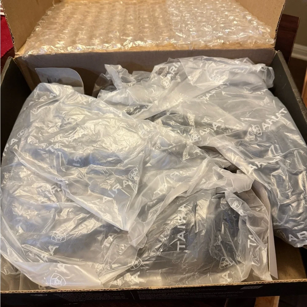 Ariat Men's yellowstone navy roughout suede Boots size 10.5 NWT - Picture 5 of 6